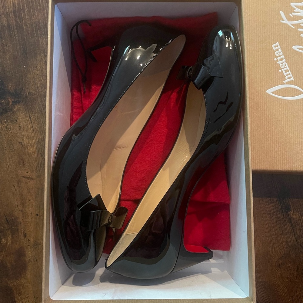 Authentic CHRISTIAN LOUBOUTIN Minima 45 Black Patent Heels-Size 41